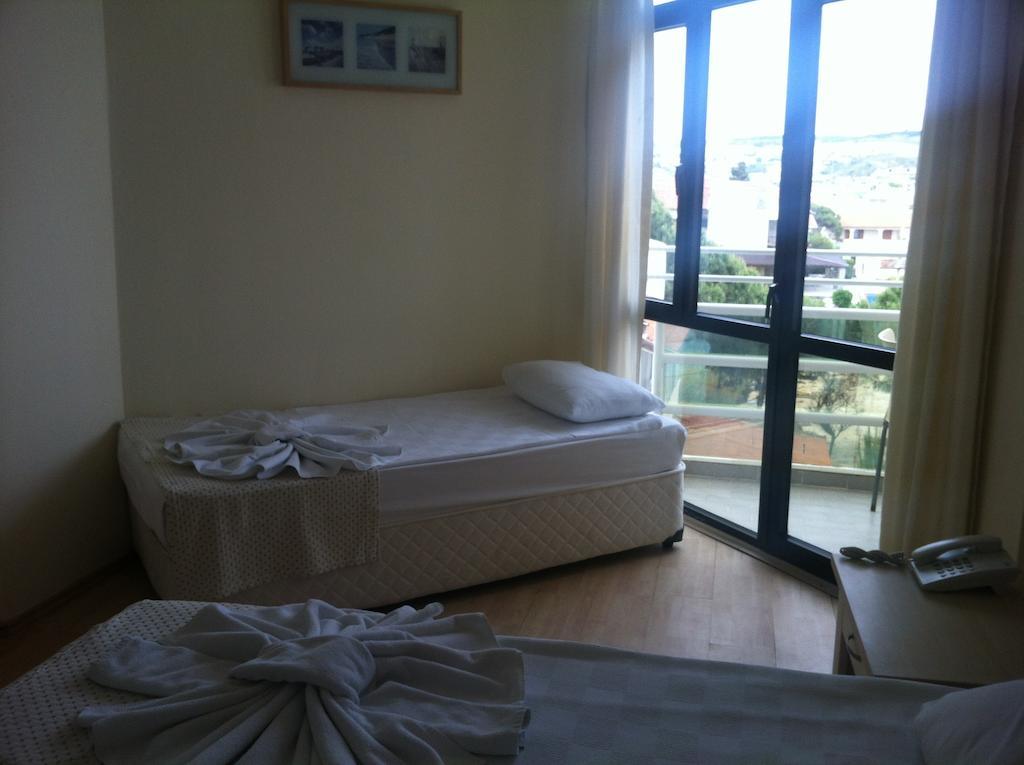 Poseidon Cesme Resort Habitación foto