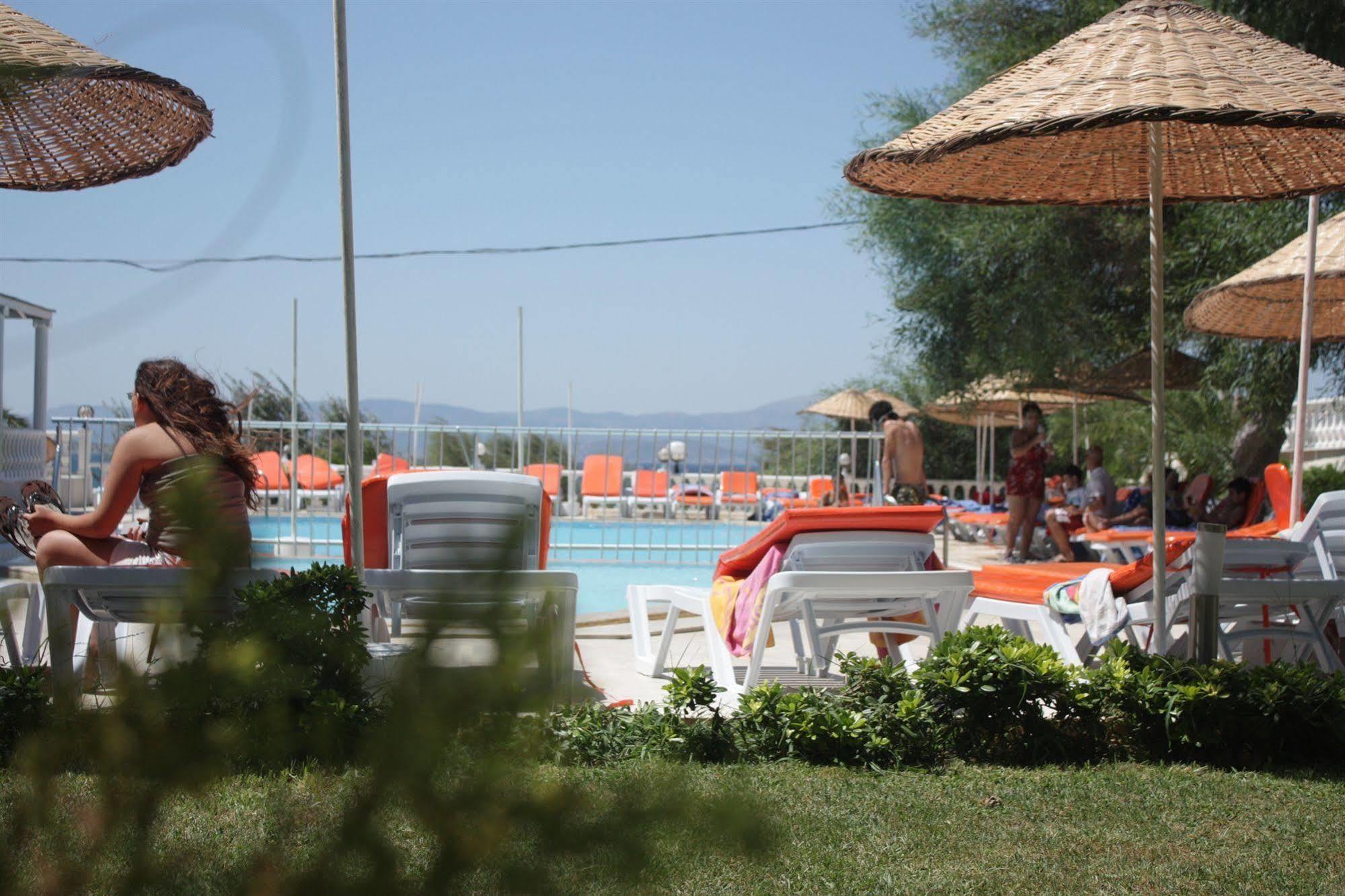 Poseidon Cesme Resort Exterior foto